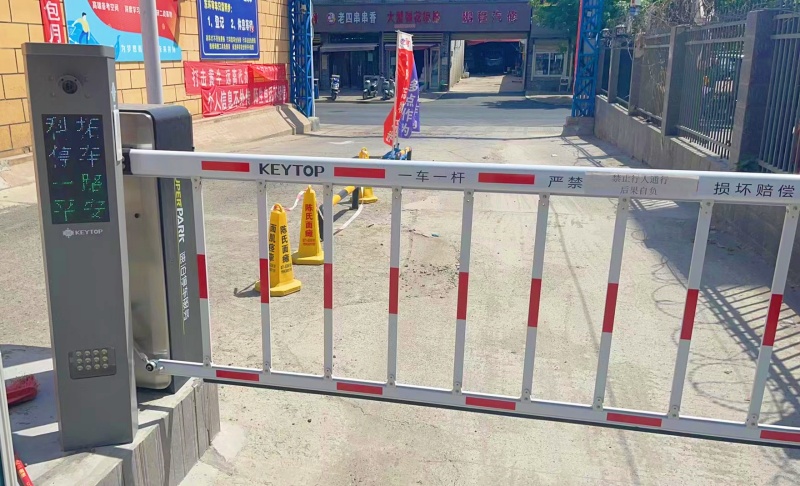 河南鄭州東環(huán)機動車檢測停車場收費管理系統(tǒng)及設備案例