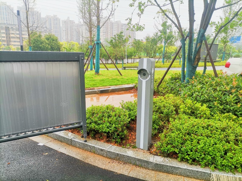 湖南株洲長(zhǎng)房·湘江府停車場(chǎng)道閘系統(tǒng)及設(shè)備案例