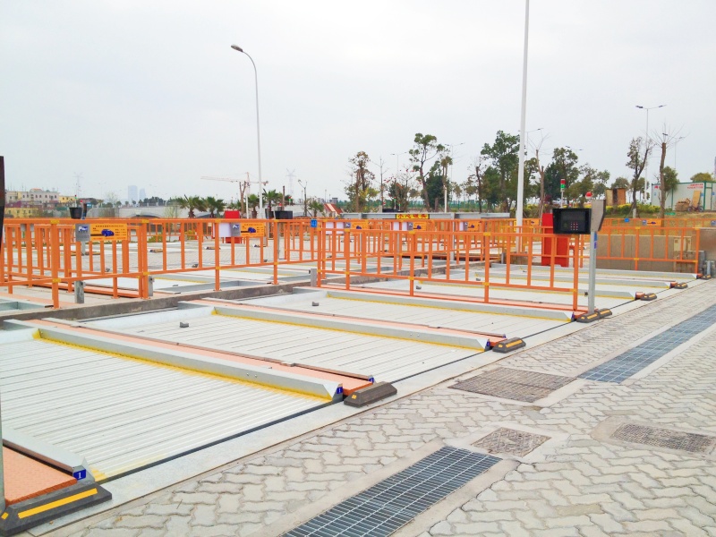 福建廈門海滄阿羅海城市廣場(chǎng)停車場(chǎng)車位引導(dǎo)系統(tǒng)及設(shè)備案例