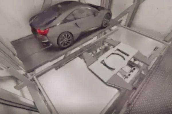 靜安廣延路地下智慧車庫啟動運(yùn)營：機(jī)械臂破解城市停車難題