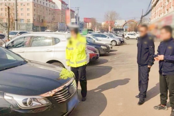 七臺河市探索錯時停車新模式，530個共享車位投入民生服務