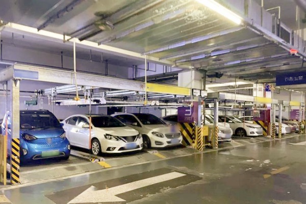 車牌識別鬧烏龍，“湘B”變“湘S”！株洲一女顧客被困萬達(dá)停車場一小時