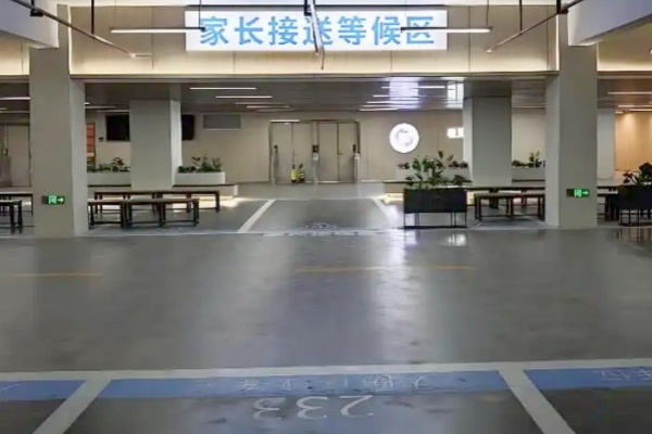 杭州錢塘區(qū)破解“停車難”：空間巧用+智慧管理見實效