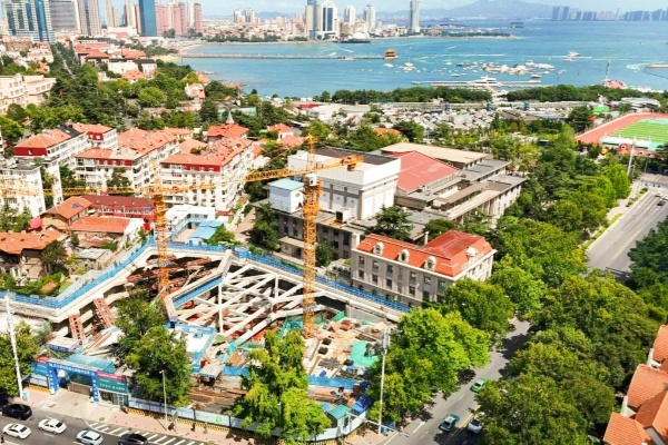 青島歷史城區(qū)“設(shè)施擴(kuò)容+智慧停車”，多舉措應(yīng)對大客流停車挑戰(zhàn)