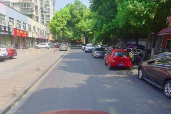 南昌縣閑置地塊改造智慧停車場(chǎng)，緩解社區(qū)停車矛盾