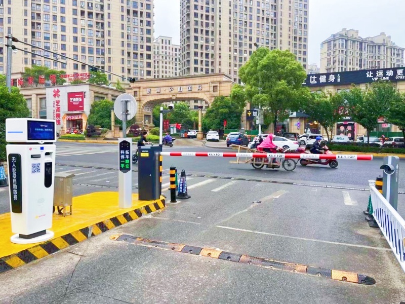 江西九江銅鑼灣廣場停車場收費管理系統(tǒng)及設備案例