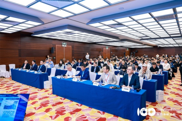 首屆自動(dòng)駕駛出行生態(tài)論壇召開(kāi)，智慧停車(chē)成生態(tài)落地關(guān)鍵