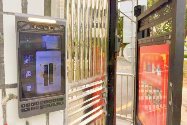 刷臉進(jìn)門(mén)成標(biāo)配？深圳小區(qū)門(mén)禁亂象調(diào)查：替代選項(xiàng)被隱藏，數(shù)據(jù)安全無(wú)下文