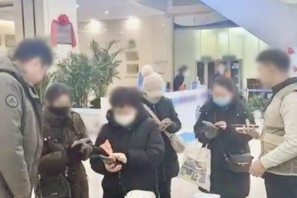 數(shù)字化治理發(fā)力，多地推進智慧停車破解民生痛點